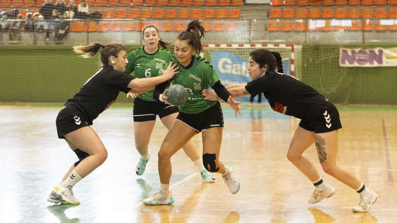 El Xiria se lleva el derbi y sigue en lo más alto de la tabla