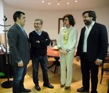 Los alcaldes y cargos de la Xunta, en la reuni�n mantenida.