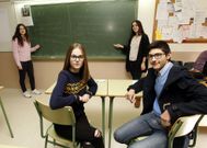 Marta, Laura, Leticia y Juan Andr�s forman el equipo del Castro Alobre que participa en el concurso Parlamento Xove. 