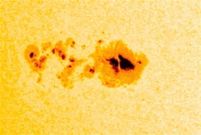 Mancha solar�que la Tierra