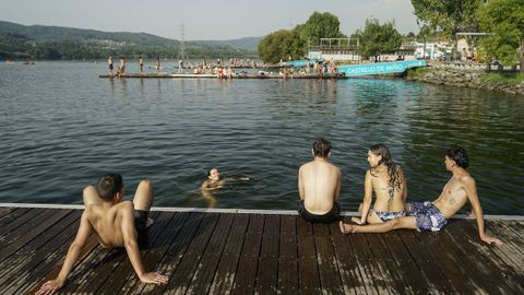 Parque fluvial en Castrelo de Mio, en Ourense.