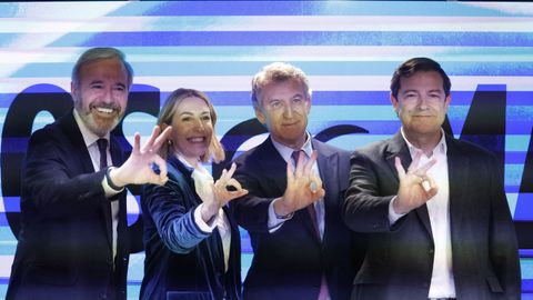 Jorge Azc�n, Mar�a Guardiola, Alberto N��ez Feijoo y Alfonso Fern�ndez Ma�ueco, este lunes en G�nova