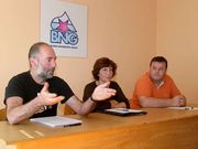 Francisco Santos, de la agrupaci�n de percebeiros de Malpica; Rosa Rodr�guez, de O Peirao; y Xo�n Manoel Sande.
