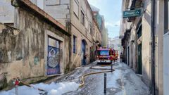 La calle Reza ha tenido que cortarse al tr�fico para que los bomberos pudieran trabajar