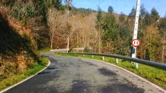 Carretera DP-2104 a la altura del puente sobre el Rego do Castro