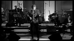 ROY ORBISON CON ELVIS COSTELLO Y BRUCE SPRINGSTEEN A SU DERECHA