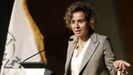 La ministra de Sanidad, Dolores Montserrat, acus� a Puigdemont de alargar �la agon�a que el mismo ha creado entre catalanes�