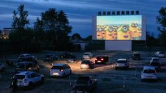 El autocine �Drive-in� de D�nia ha sido el primer cine en reabrir en Espa�a tras la declaraci�n del estado de alarma