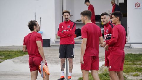 Borja Fernndez, en su primer entrenamiento con la UD Ourense.