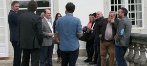 T�cnicos y alcaldes se reunieron ayer en el pazo de Mari��n para dise�ar el futuro del �rea metropolitana. 