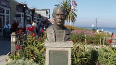Busto de John Steinbeck en Monterrey, California