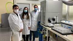  Los investigadores de la Universidad de Oviedo Mario Corte, Paula Garc�a y Roberto �lvarez-Fern�ndez