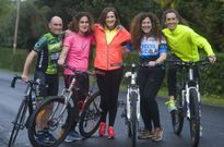 In�s (segunda por la derecha), junto a su hermana y sus amigos Pablo, Silvia y Marian. 