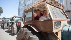 Tractorada del sector l�cteo en Vilalba