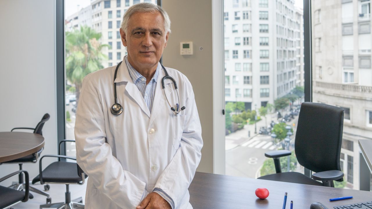 Enrique Rodríguez, especialista de medicina del trabajo: «El desempleo prolongado disminuye la esperanza de vida en torno a un año o año y medio»