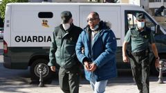 El condenado entrando en la Audiencia Provincial de Lugo el d�a del juicio