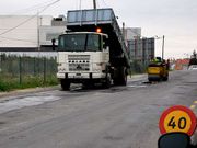 El firme de la Traves�a do Porto est� muy deteriorado.