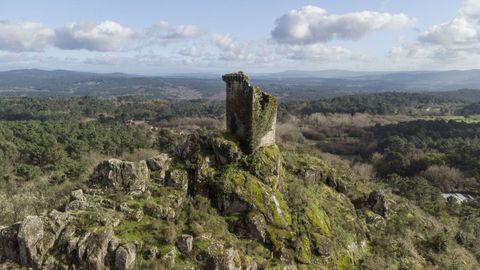 Torre de Sende, en Cartelle, en riesgo de ruina