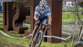 El ciclista y bombero de Ponteareas Samuel Gonz�lez