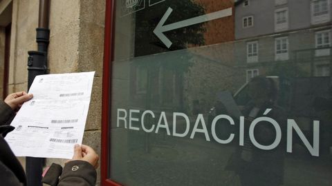 En la imagen de archivo, oficina de recaudaci&oacute;n del Concello de Ourense.