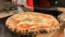 Curuxera s�lo prepara pizzas napolitanas. Es la se�a de identidad del establecimiento y no lo piensan cambiar