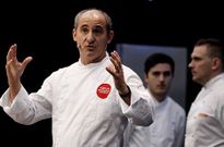 El chef Paco P�rez, del Miramar, en la charla que ofreci� en el F�rum Gastron�mico.