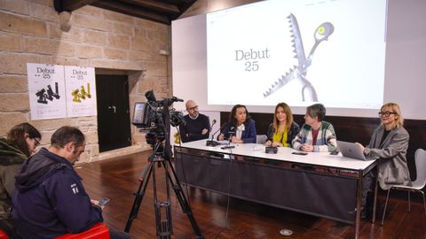 Presentacin de Debut 25 en la Casa das Camps de Pontevedra