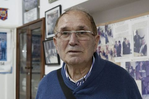 Soria Montero se mantiene activo en el local de O Couto.