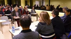 Mesa redonda, na tarde de onte, en Cee: de costas, Maceira, Nogueira, Vigo, Garc�a Negro e Nel Vidal. 