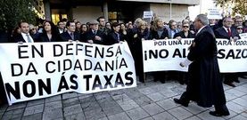 Manifestaci�n del 9 de noviembre en la que los letrados vistieron togas para protestar contra el �tasazo� ante los juzgados.