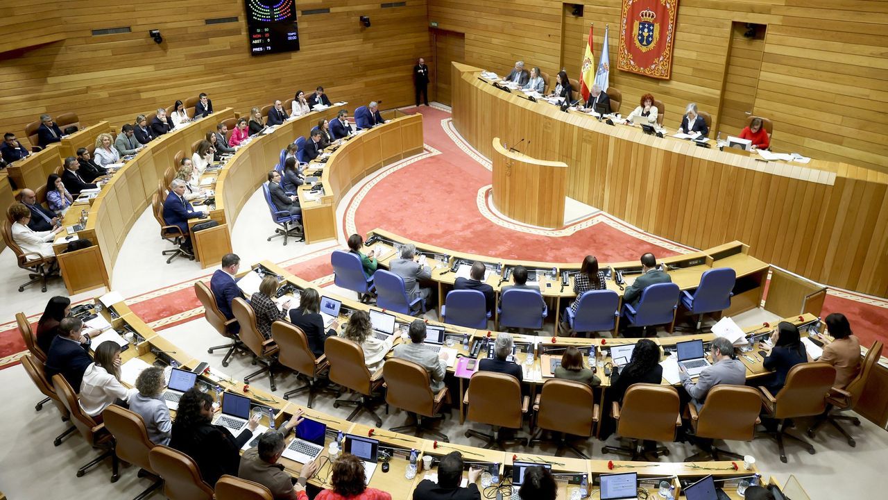 El Parlamento recibe el Premio Solidario Grupo Social ONCE