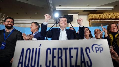 El candidato del PP a la reelecci�n como presidente en la Junta de Castilla y Le�n, Alfonso Fern�ndez Ma�ueco, interviene tras conocer los resultados de las elecciones.
