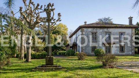 Vista de la�casa en San Cucao (Llanera) que vende la familia Franco
