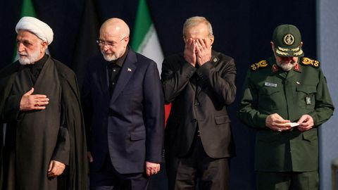 Mohseni Ejei, Mohammad Bagher Ghalibaf, Masoud Pezeshkian y Mohsen Rezaei, representantes de la c�pula del poder persa.