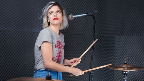 SILVIA RBADE. Batera y cantante en el do Escuchando Elefantes. Sent que era mi instrumento.