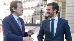 El presidente de Castilla y Le�n, Alfonso Fern�ndez Ma�ueco, y el presidente del PP, Pablo Casado, el pasado 20 de diciembre