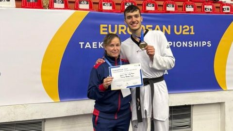 Sergio Troiti�o, con el oro logrado en el Campeonato de Europa sub-21