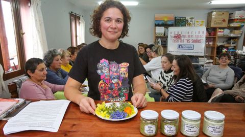 Lorena Hern�ndez lleva a�os cultivando su afici�n por las plantas silvestres