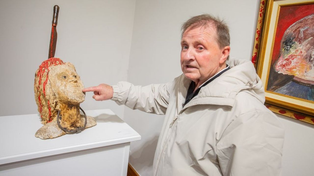 Joaquín Moldes, «un tipo incómodo» al que el párkinson le llevó a pintar y tallar para frenar síntomas