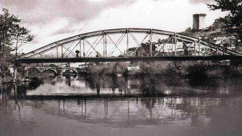 El puente de hierro de Monforte se vino abajo durante el mandato de Rey Mario