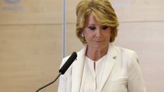 La corrupcin obliga a dimitir como portavoz y concejal a Esperanza Aguirre. En su comparecencia ante los medios afirm que se sinti engaada y traicionada, pero admiti que no vigil lo suficiente.