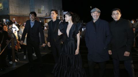 presentacion serie Operación marea negra, con fotocol, estará conselleiro de cultura e actores, entre eles, álex gonzález, PREESTRENO SERIE DE AMAZOM PRIME