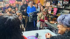 Participantes nunha das primeira sesi�ns de �1/2 hora de poes�a�