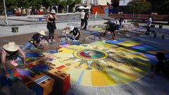 Elabortaci�n de alfombras en Bueu con motivo del Corpus