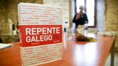 Presentaci�n en Ponteceso del libro �Repente Galego�, de Ram�n Pinheiro y Sergio de la Ossa, con la participaci�n de varios regueifeiros