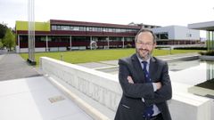 Luis Peleteiro continuar� como director del colegio, al que se incorpora como propietario el grupo internacional Globeducate