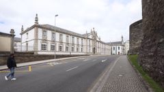 La fachada de Santa Mar�a ya luce al quitarle los andamios