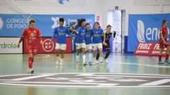Las jugadoras del Melilla celebran el segundo gol en A Seca