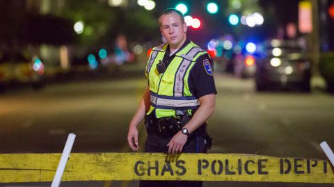 Ocho personas fallecieron dentro del templo metodista donde ocurrieron los hechos, y otras dos fueron trasladas al hospital, donde una de ellas no pudo recuperarse de las graves heridas.