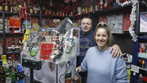 Yoli y Jos Manuel, con su bal de Navidad